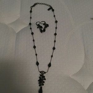 Necklace and earring set